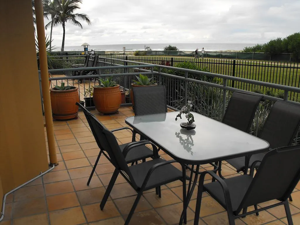 **** Aparthotel Currumbin Sands On The Beach Gold Coast Australia